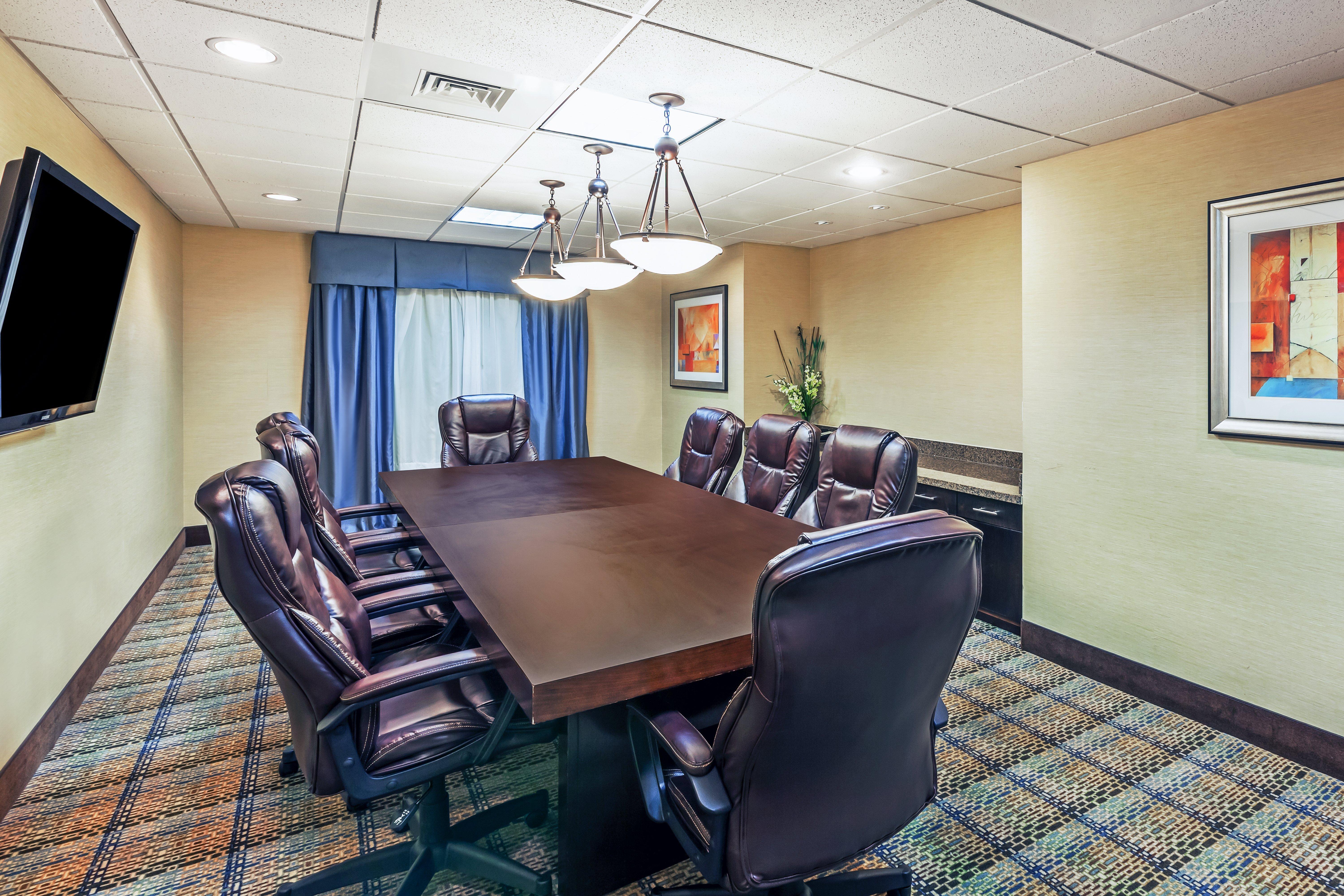 Express & Northwest By Ihg Hotel Beaumont