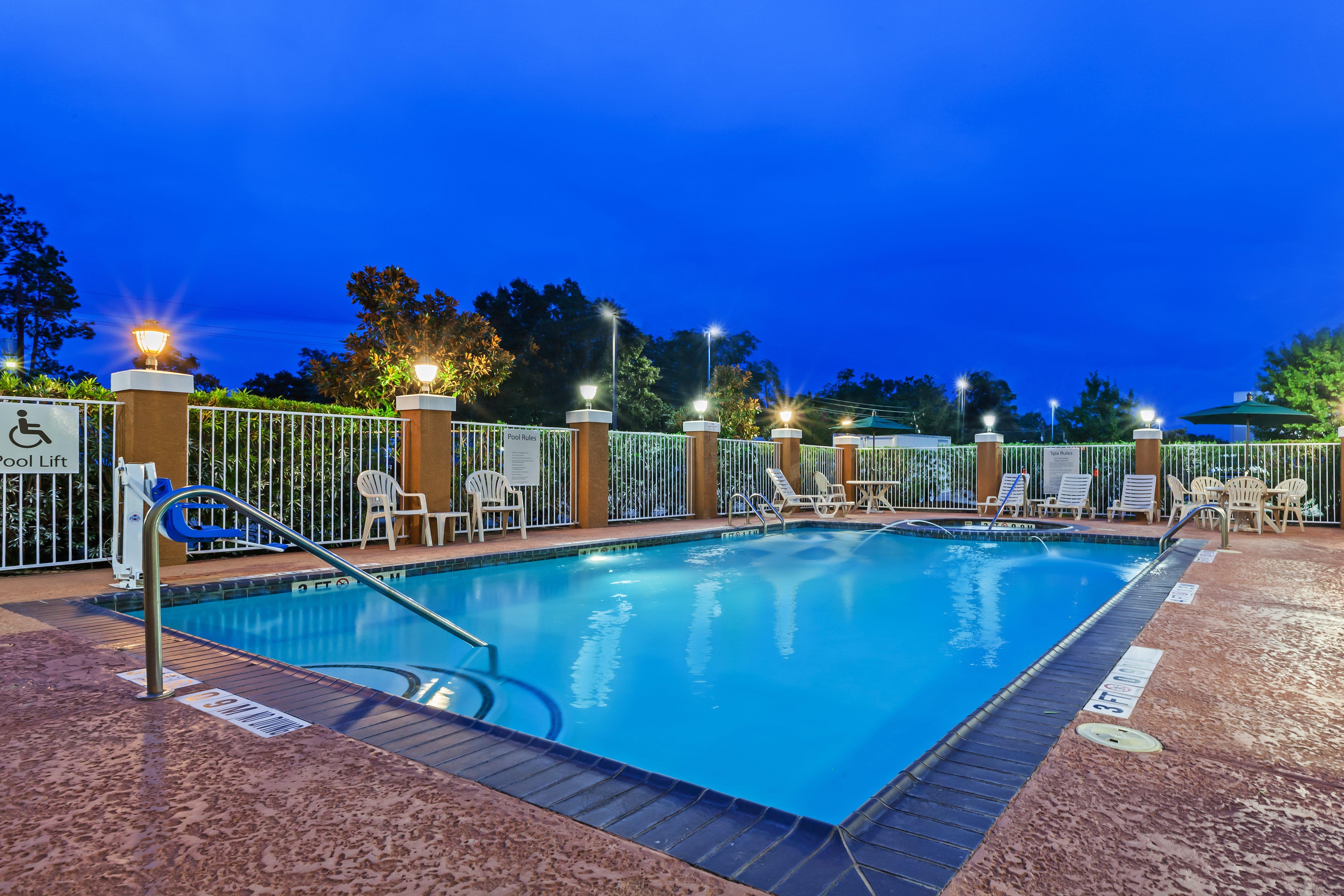 Express & Northwest By Ihg 2* Beaumont
