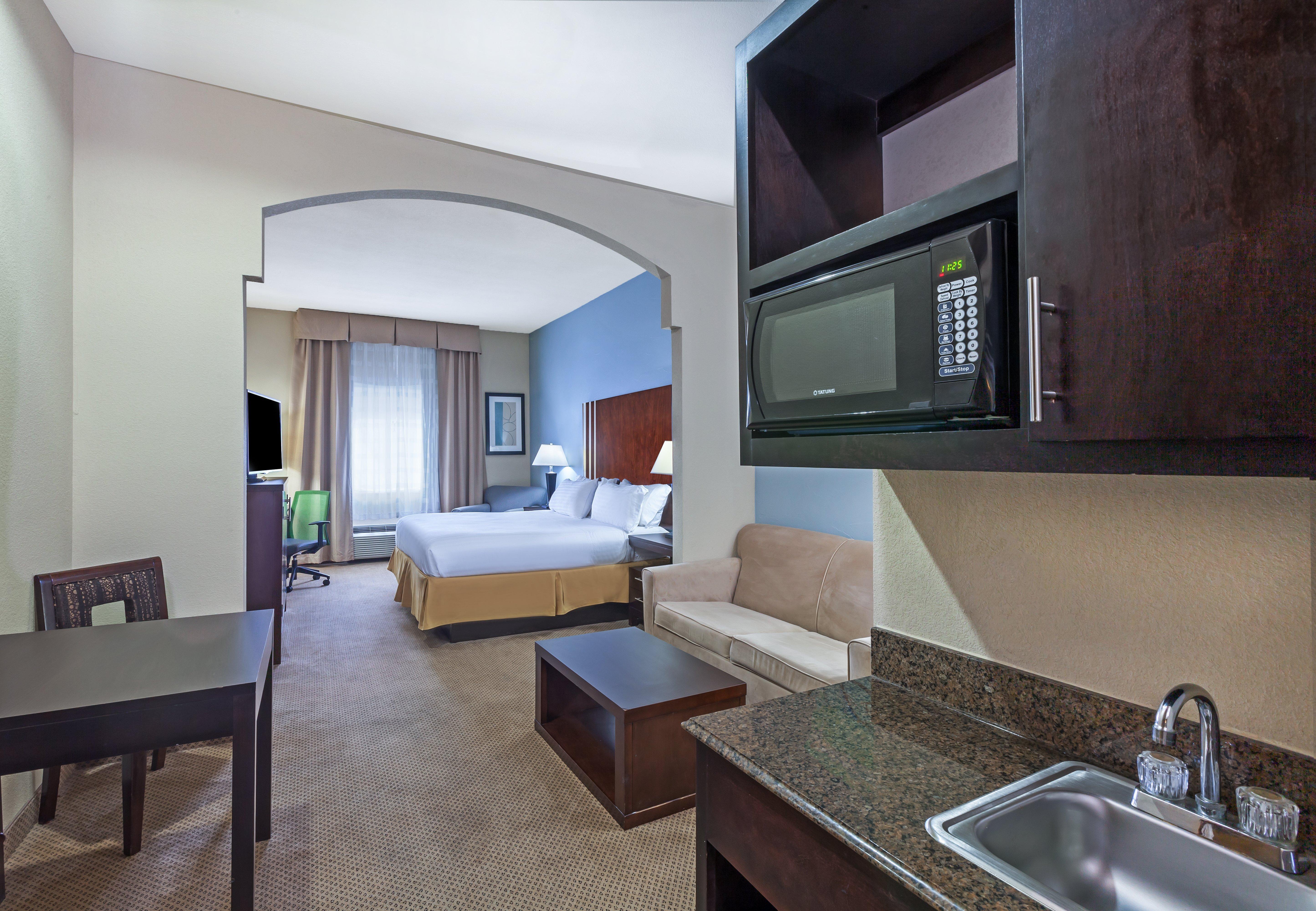 Express & Northwest By Ihg Hotel Beaumont
