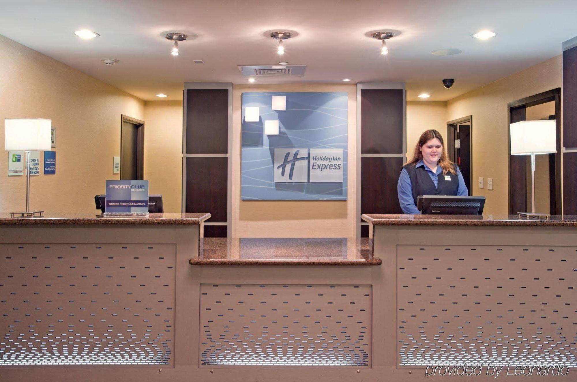 Hotel Express & Northwest By Ihg Beaumont
