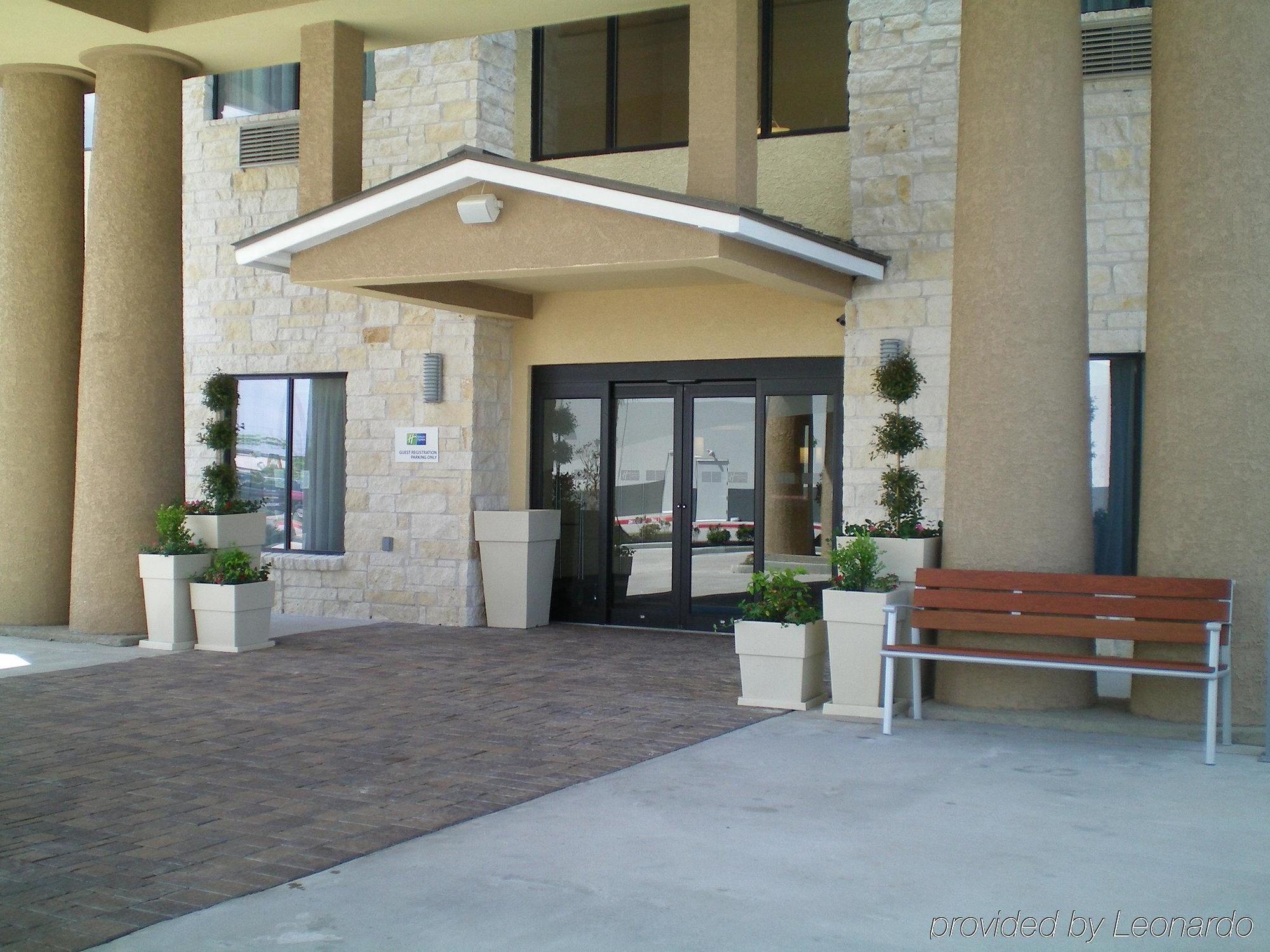 Express & Northwest By Ihg Hotel