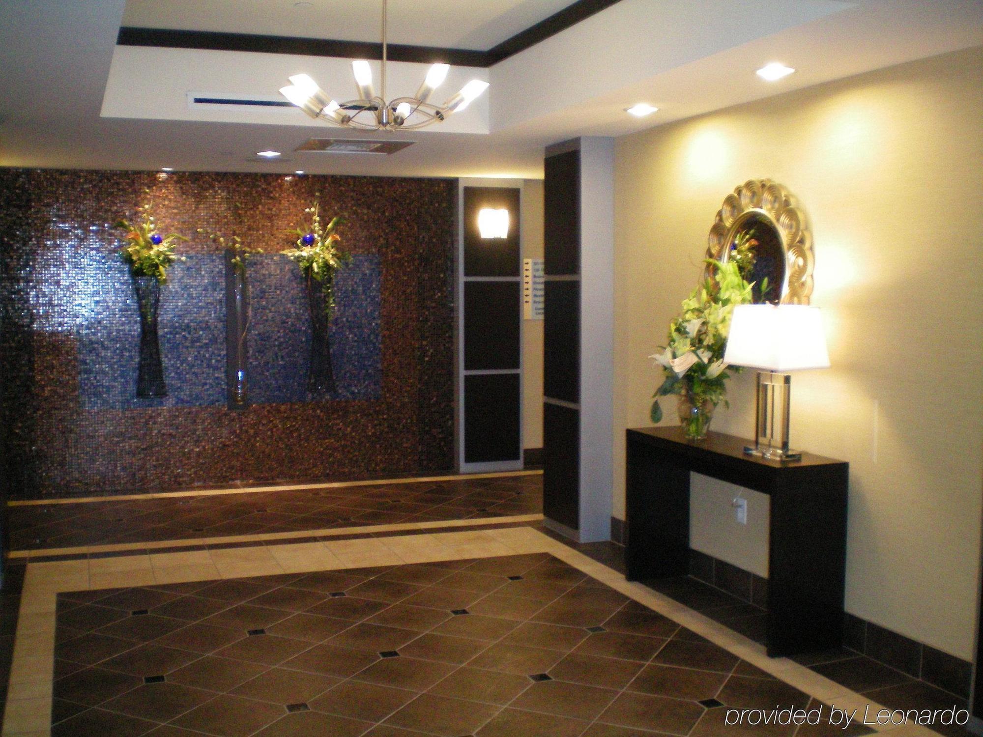 Express & Northwest By Ihg Beaumont