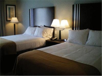 Express & Northwest By Ihg Hotel Beaumont